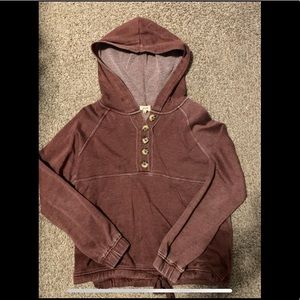 The Buckle BKE maroon sweatshirt - size S